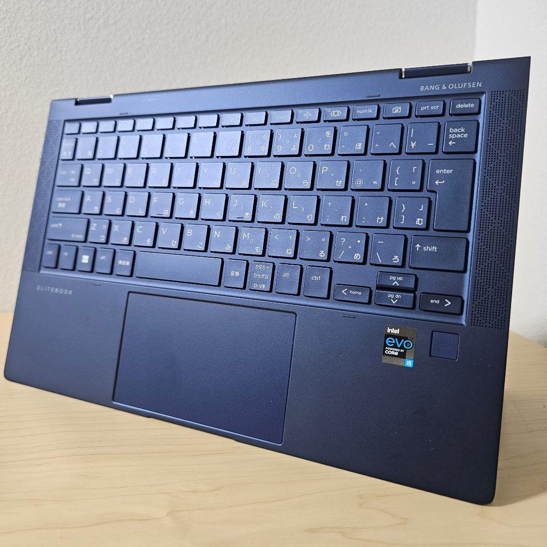 HP Dragonfly G2／Core i5／LTE内蔵／ペン