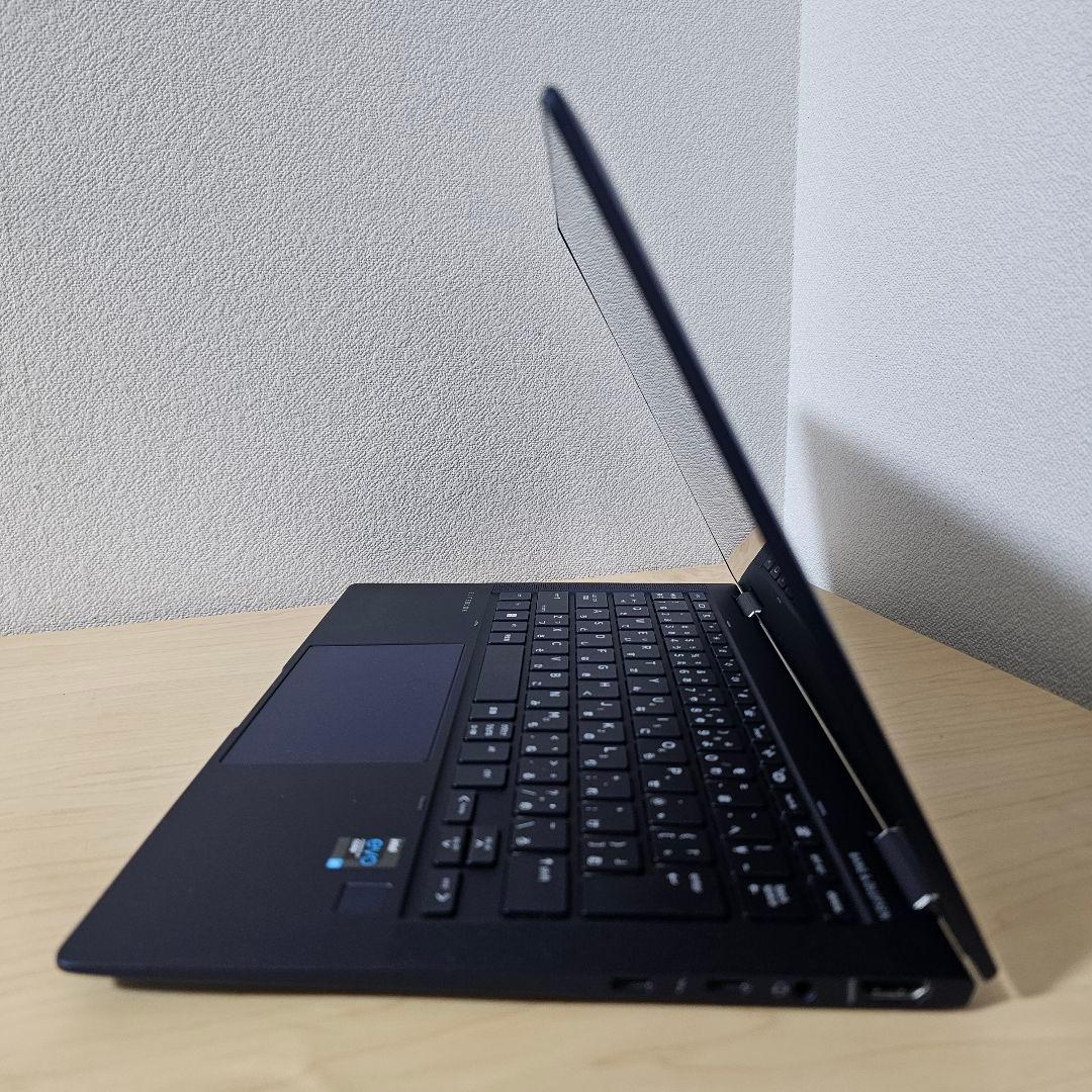 HP Dragonfly G2／Core i5／LTE内蔵／ペン