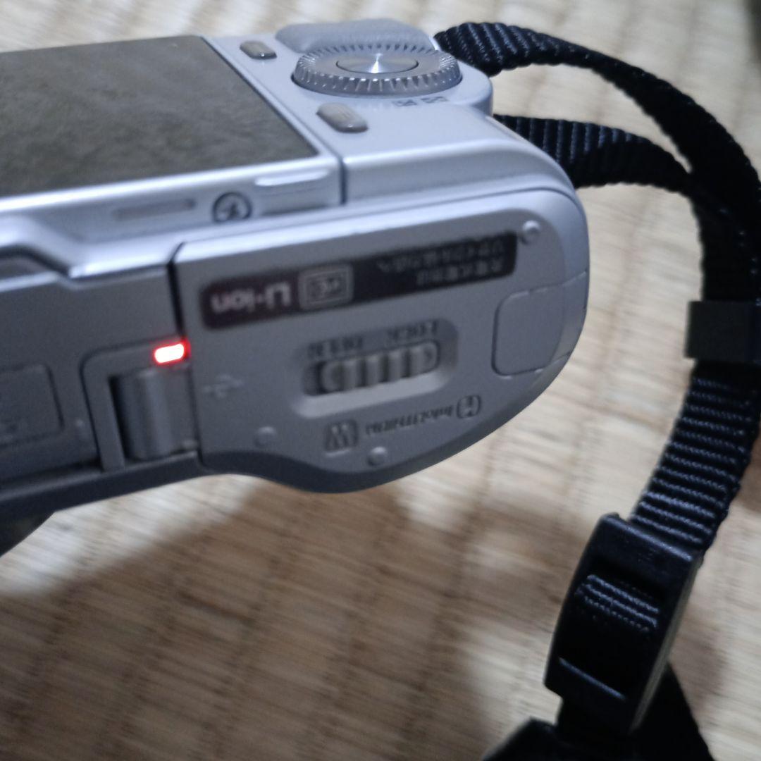 SONY 　NEX-C3 ミラーレスカメラ シルバー