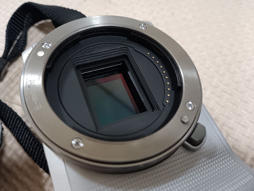 SONY 　NEX-C3 ミラーレスカメラ シルバー