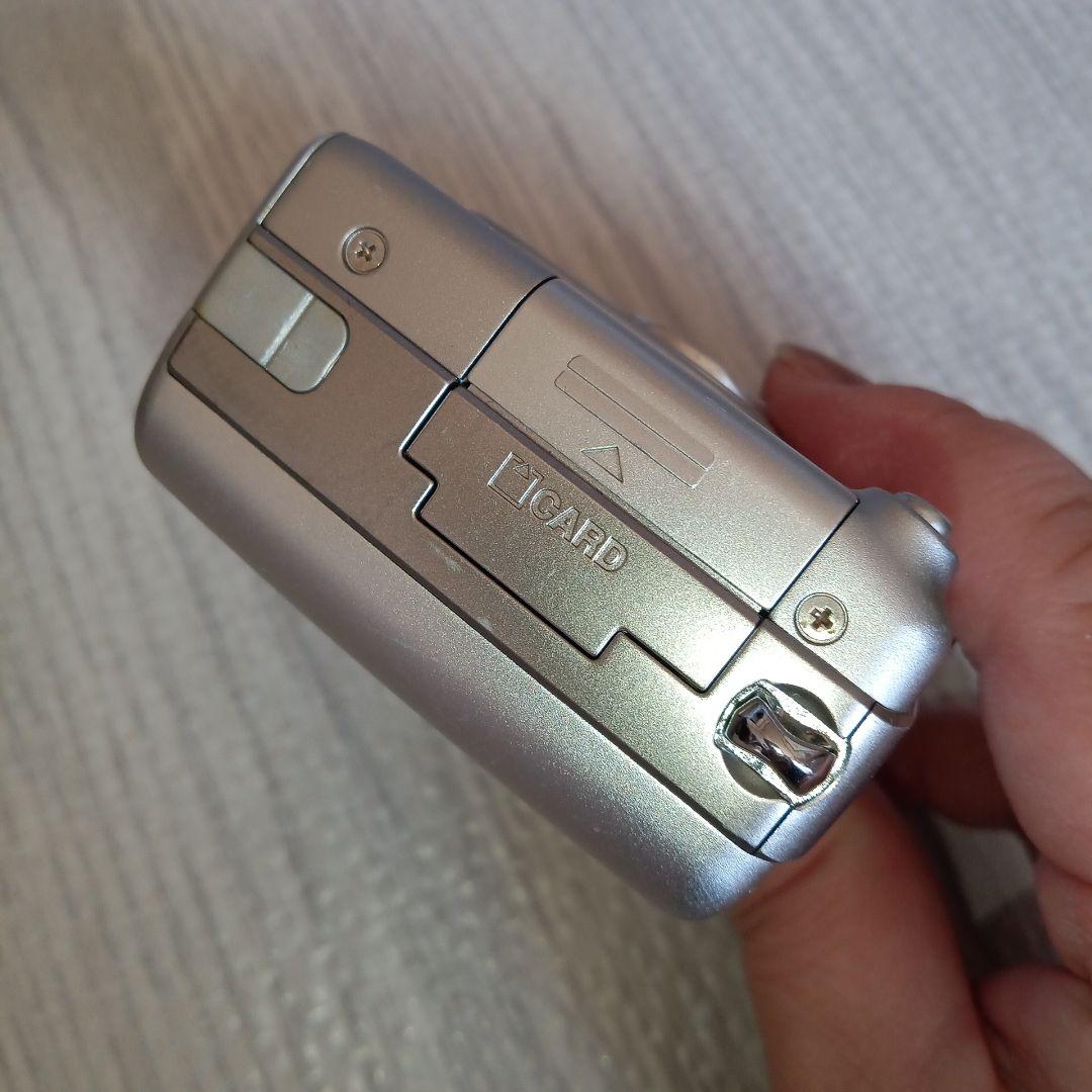 NIKON　COOLPIX　5200オールドコンデジ