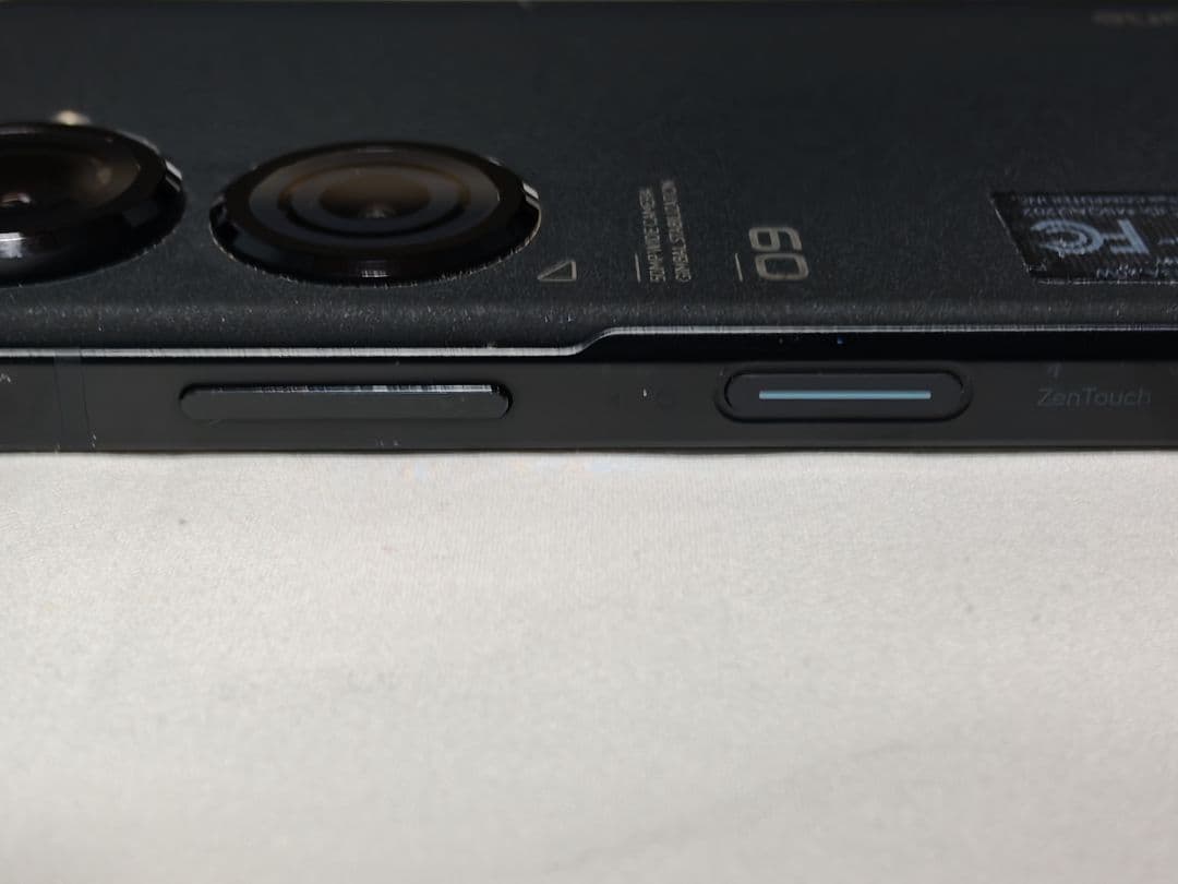 ASUS Zenfone 9 (8GB/128GB) 国内版 SIMフリー