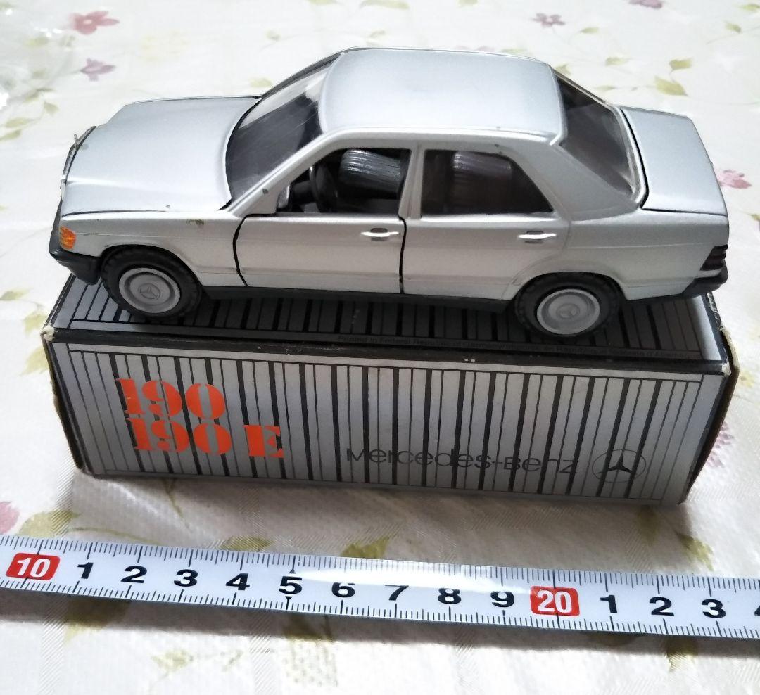 ○3418#0212　ドイツ製メルセデスベンツ190-190Eミニカー　1010