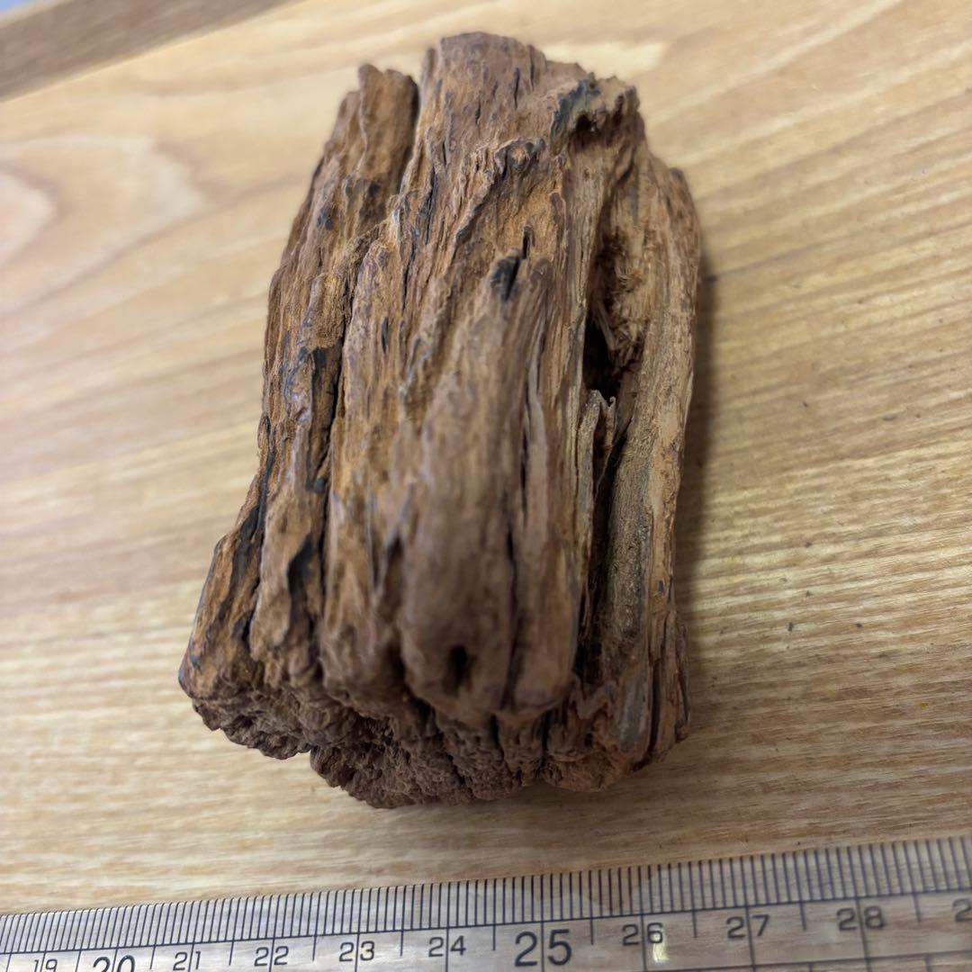 古代天然香木　沈香原木111.4g 茶道具タニシャム沈香伽羅聞香 香道具ベトナム