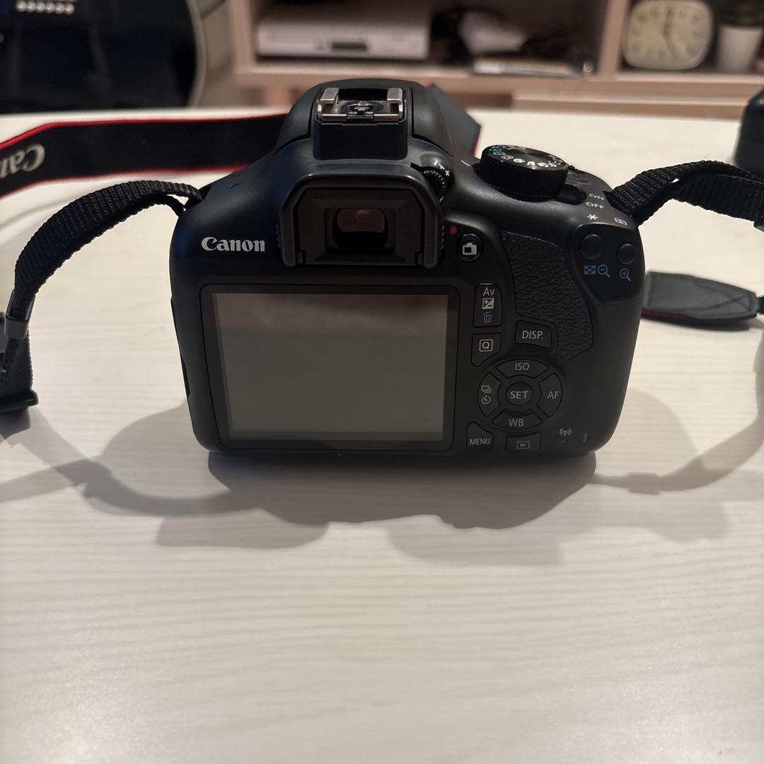 デジタルカメラ Canon EOS Kiss X80
