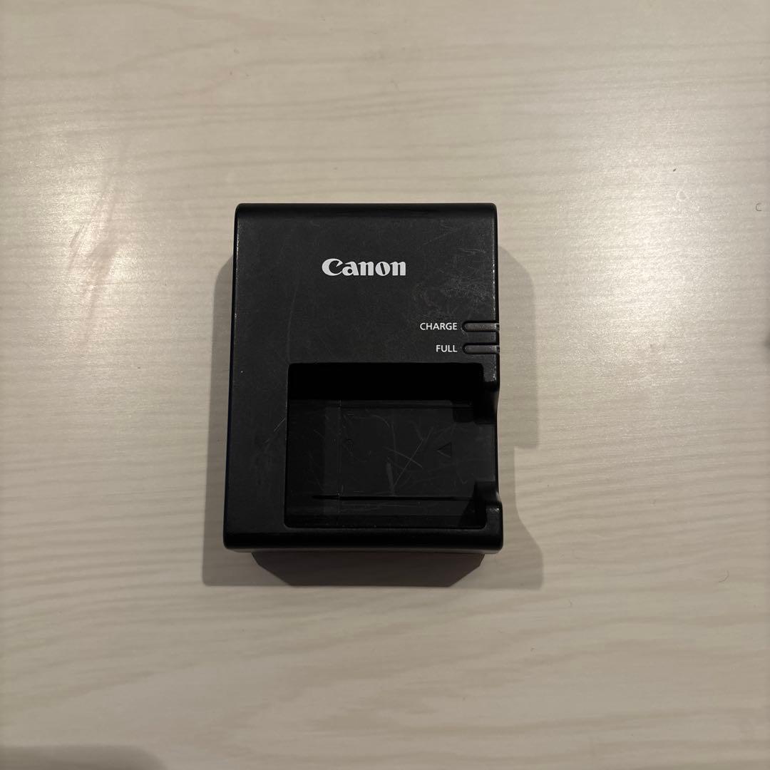 デジタルカメラ Canon EOS Kiss X80