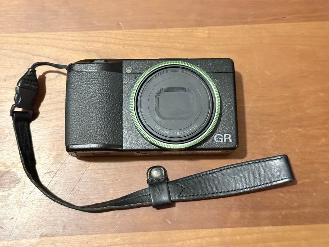 RICOH GR III（ショット5035回美品）純正付属品多数