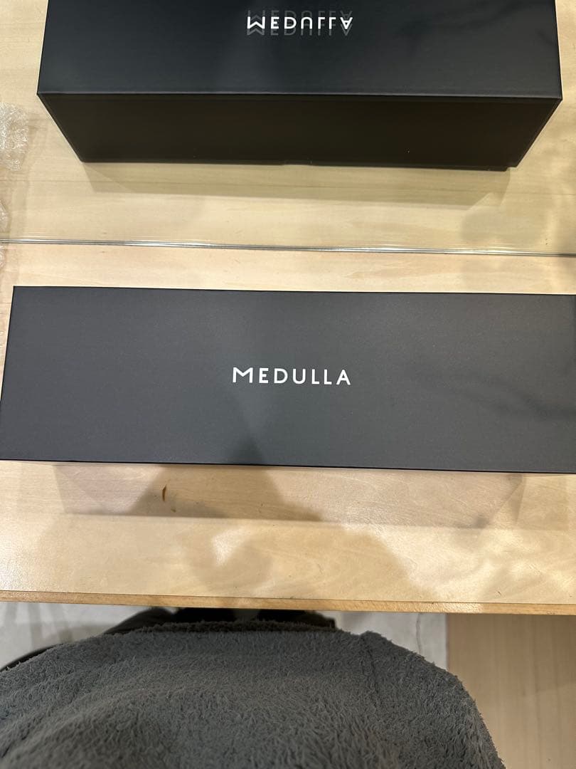 MEDULLA ULTRA-SHINE PRO 美顔器