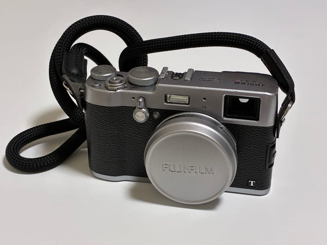 【完動品】 FUJIFILM X100T 富士フイルム コンパクトデジタルカメラ