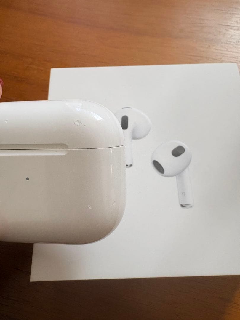 AirPods (第3世代) ホワイト 電源ケース付き