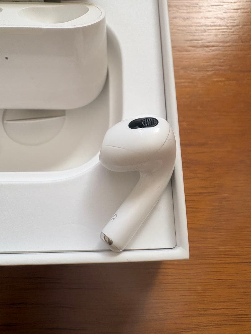 AirPods (第3世代) ホワイト 電源ケース付き