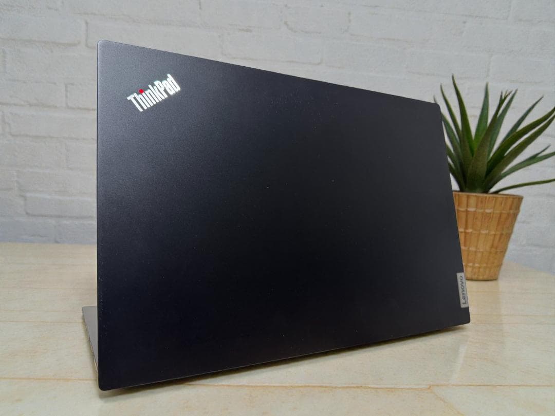 ⭐休日特価⭐高性能＆軽量⭐Lenovo Thinkpad E14⭐