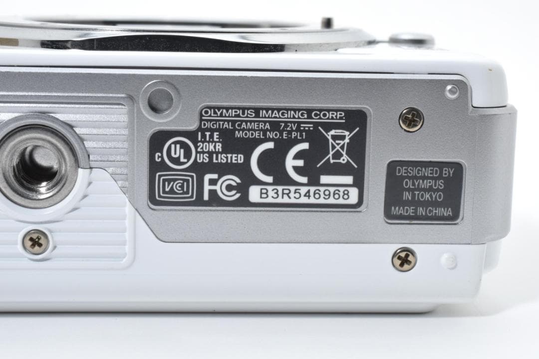 OLYMPUS オリンパス E-PL1 ホワイト バッテリー＆充電器付き カメラ
