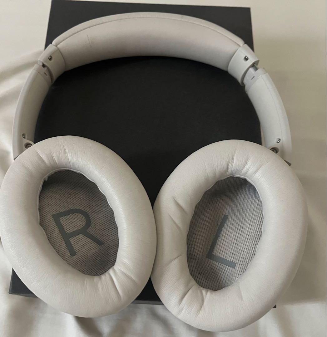 Bose ワイヤレスヘッドホン ホワイト 専用ケース付き