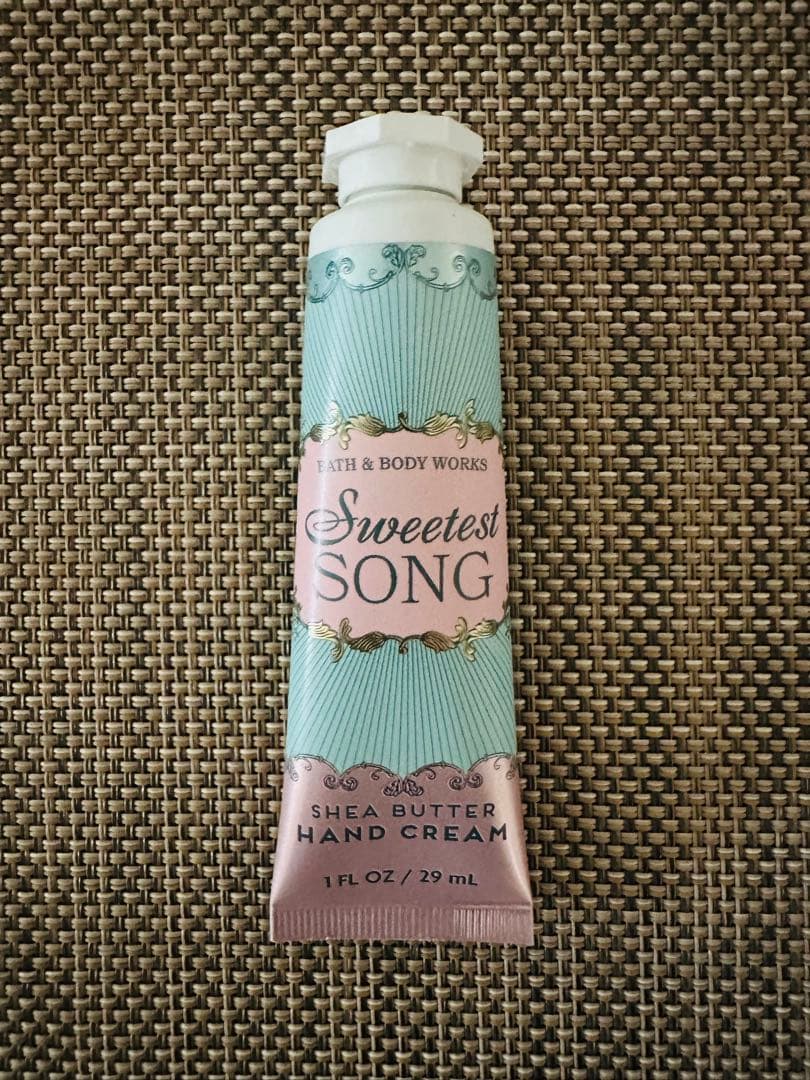 ボディソープ Bath and body works sweetest song