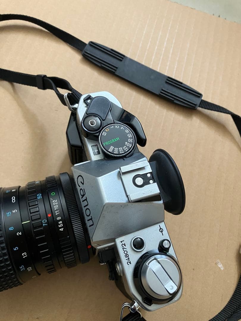 Canon AE-1 PROGRAM フィルムカメラ　レンズ 付き　ジャンク
