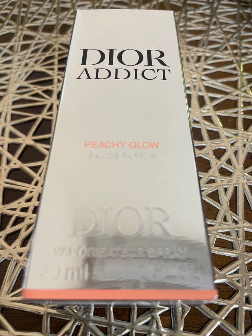 【正規品】DIOR ADDICT 香水　ピーチグロウ　オードパルファン
