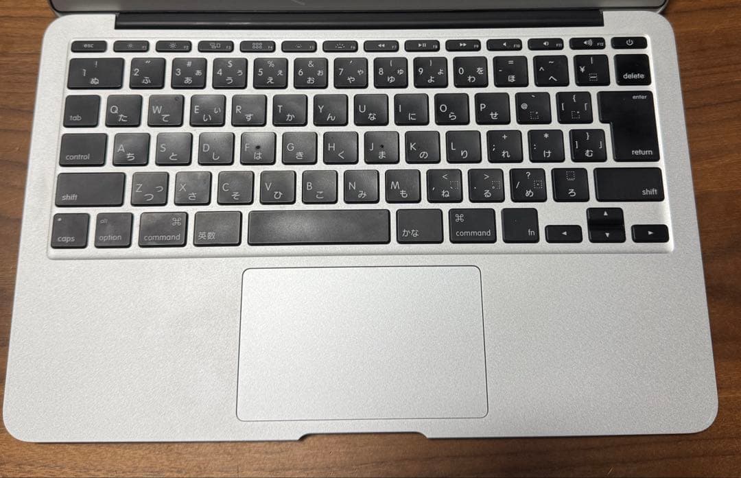 【早い者勝ち】Mac Book air 11インチ