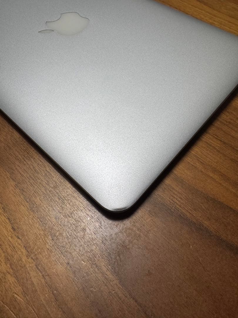 【早い者勝ち】Mac Book air 11インチ
