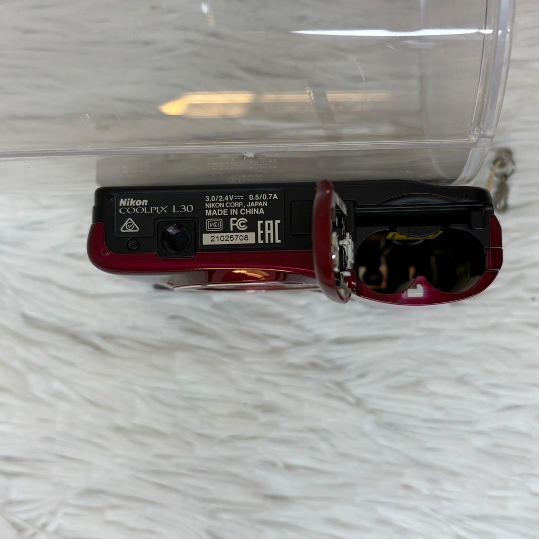 美品　Nikon COOLPIX L30 レッド　単三電池　コンデジ　動作品