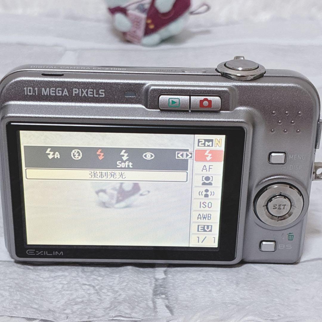 CASIO EXILIM EX-Z1080 箱付 美品 動作品　シルバー