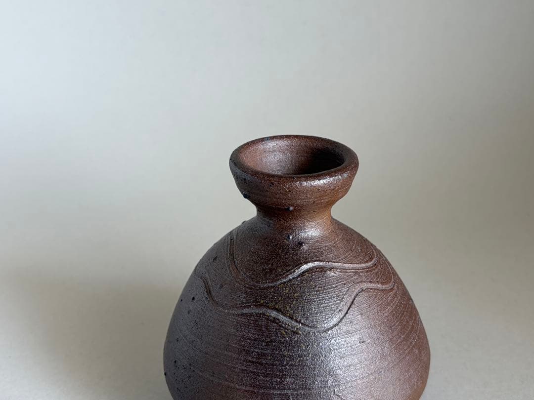中川伊作 知花焼 南蛮 花生け 沖縄 壺屋焼 知花焼 やちむん 花瓶 焼き締め