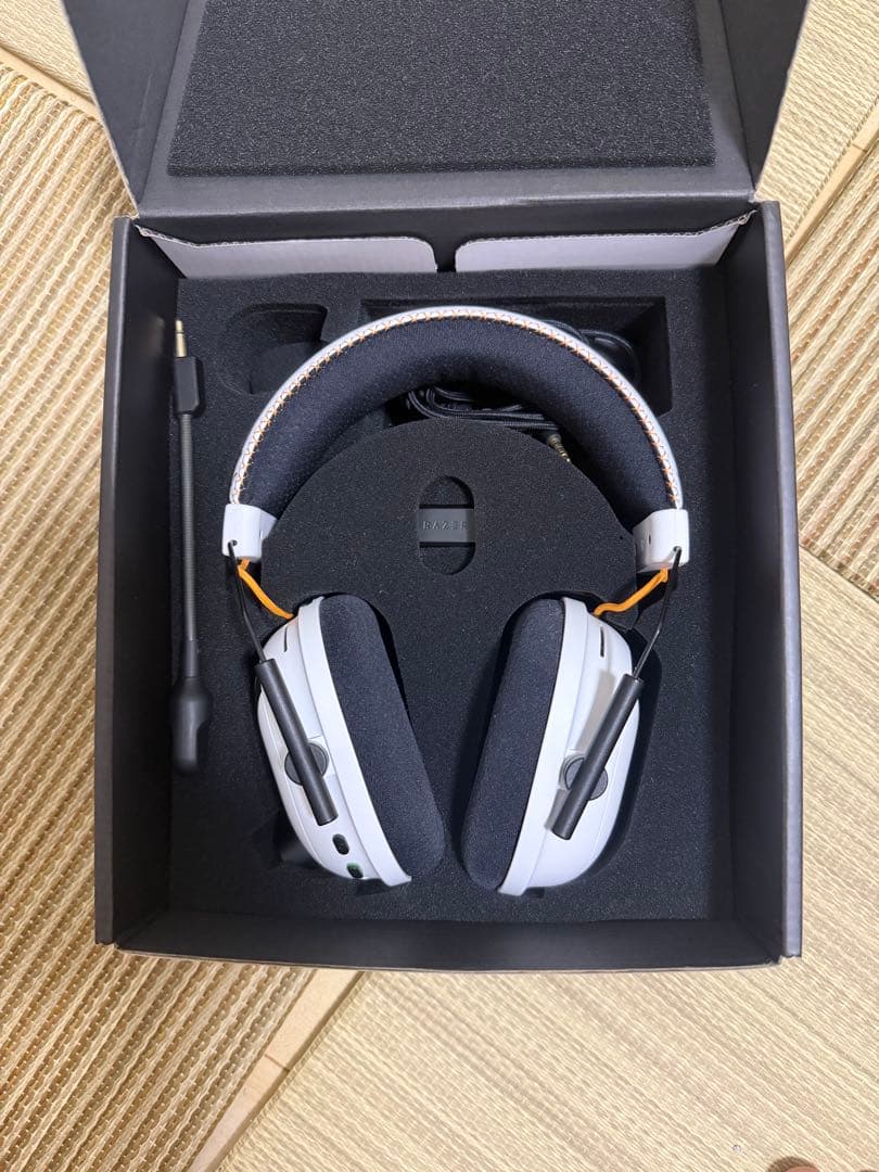 Razer BlackShark V2 Pro RS6コラボ　完品