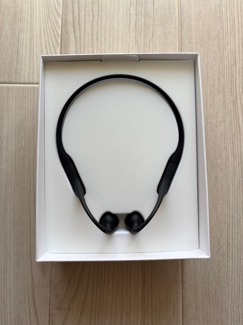 【美品】SHOKZ OPENRUN 骨伝導イヤホン