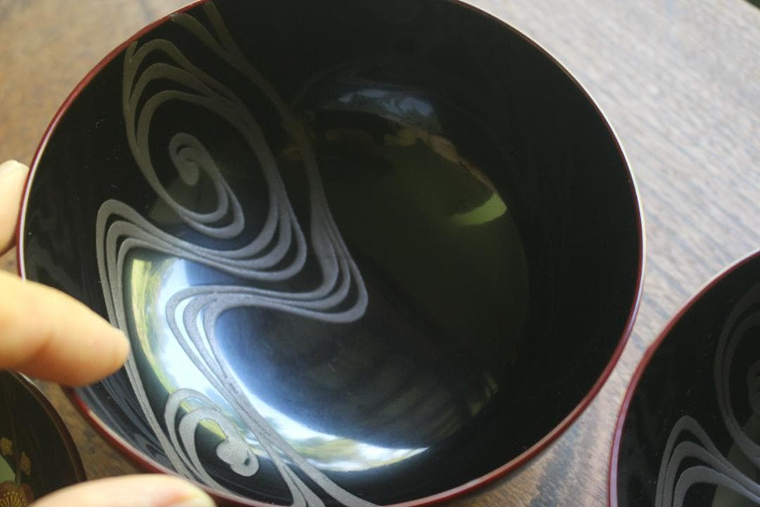小傷有！時代紅溜塗に優美な紅白梅鶯蒔絵の映えるお椀2点（検輪島塗京塗蒔絵椀