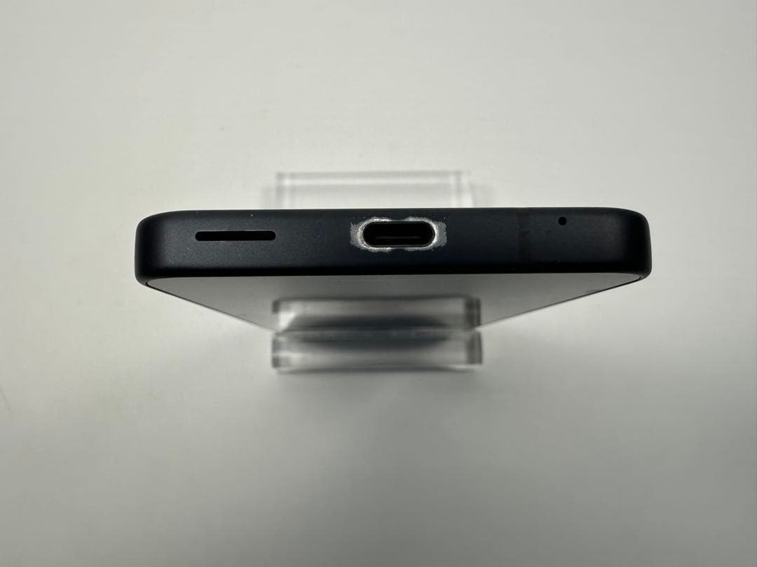 美品 Aquos sense9 au版 SIMフリー ブラック