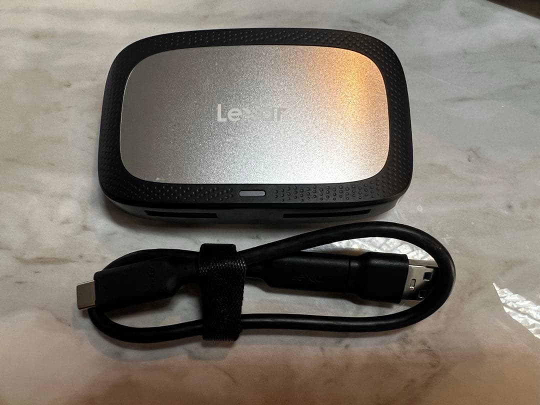 Lexar RW530 カードリーダー USB接続
