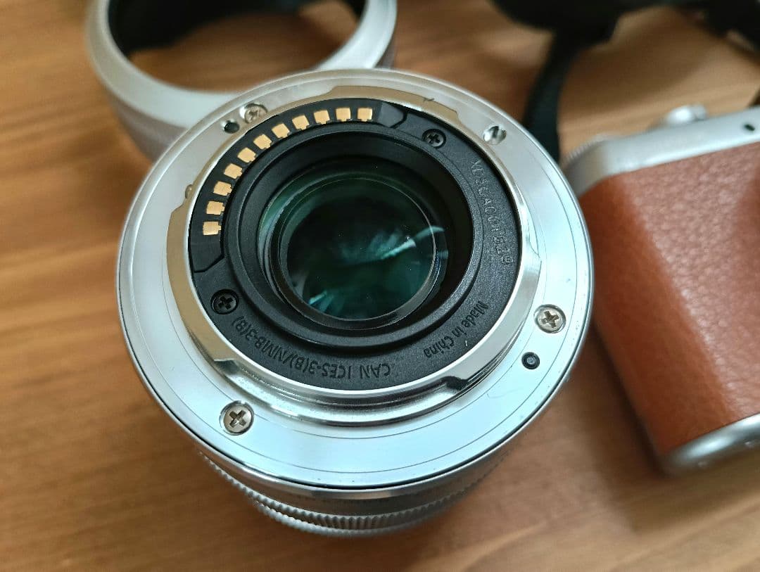 Panasonic LUMIX DMC-GF7W デジタル一眼レフ