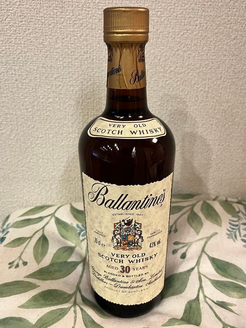 バランタイン　Ballantine's 30年 スコッチウイスキー 750ml