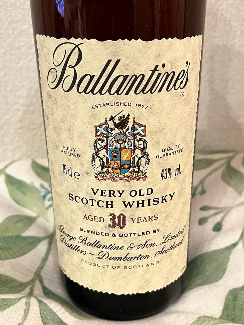 バランタイン　Ballantine's 30年 スコッチウイスキー 750ml