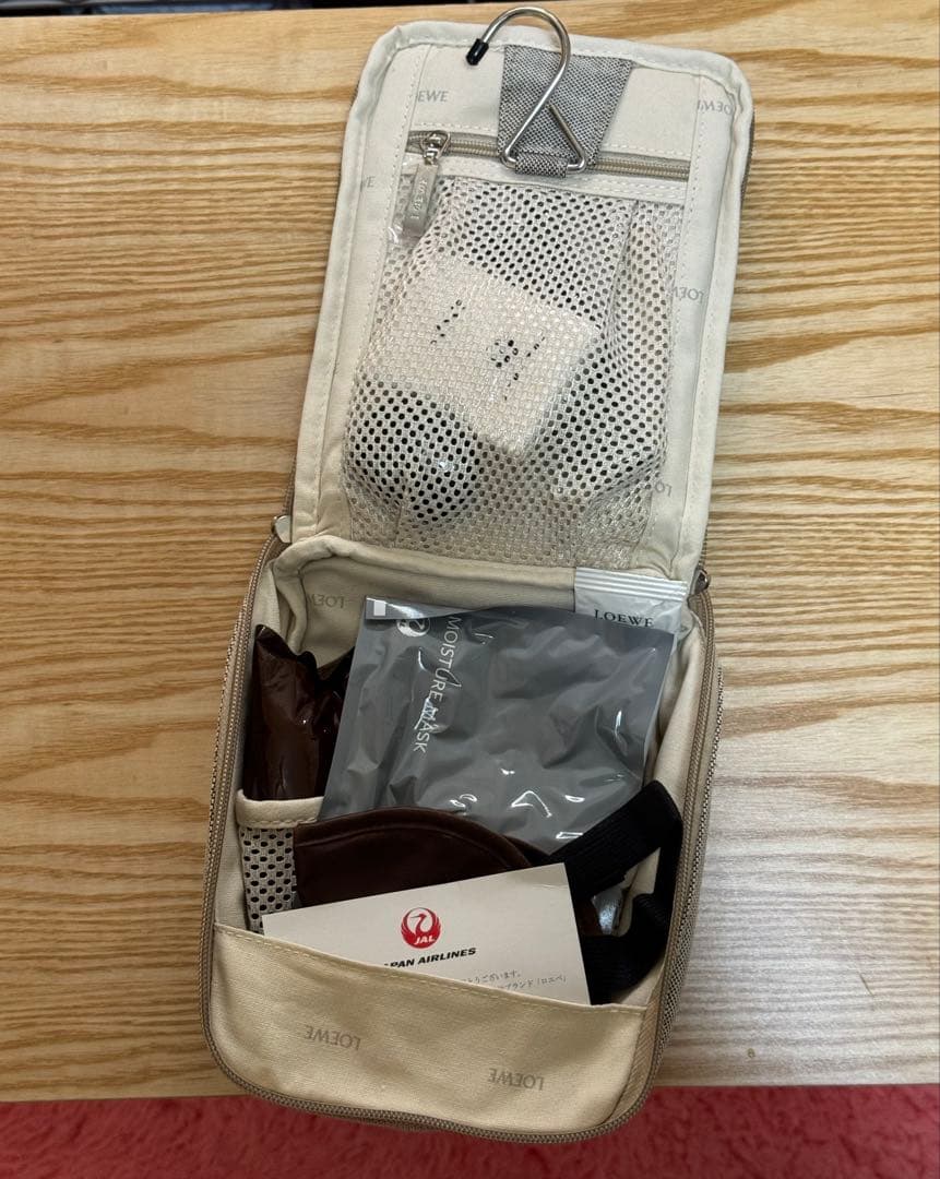 新品未使用 LOEWE JALファーストクラスアメニティ ポーチ