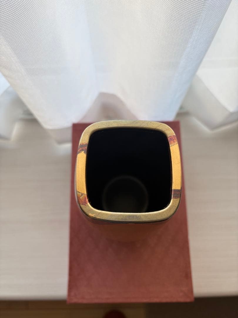 金箔の花瓶　壺