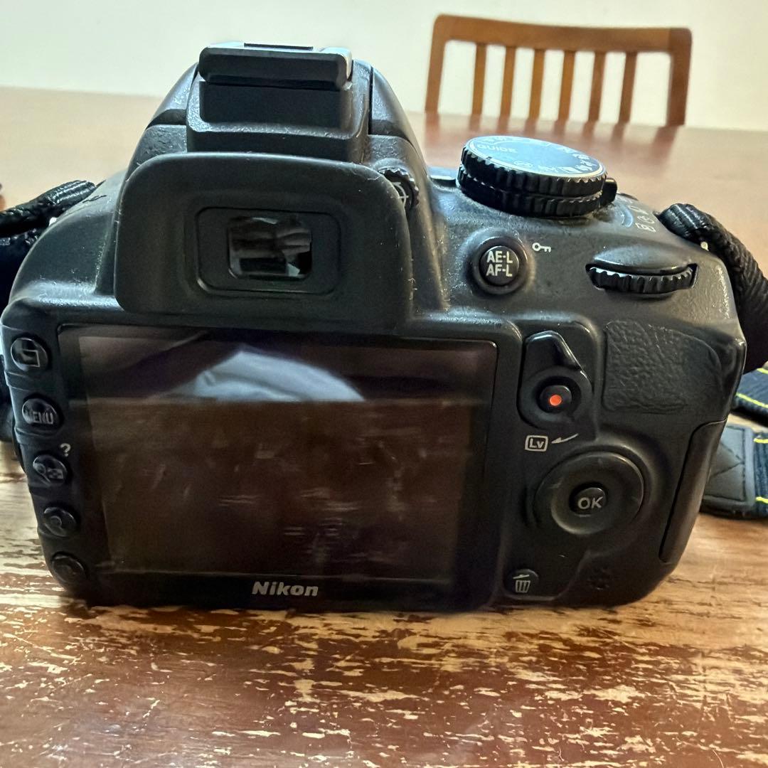 デジタルカメラ Nikon D3100