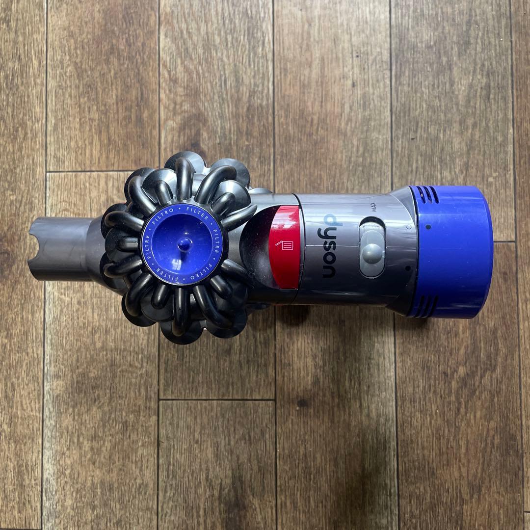 Dyson V8スティッククリーナー