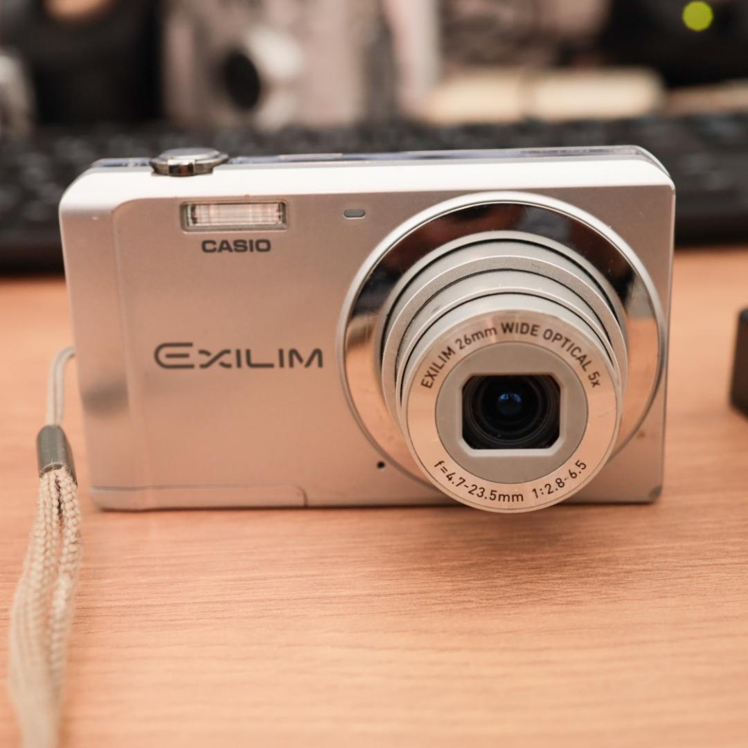 CASIO EXILIM EX-ZS5SR シルバー コンパクトデジタルカメラ