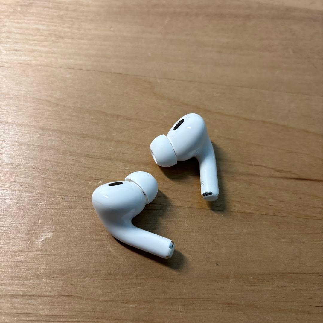 AirPods pro 2ホワイト ケース付き