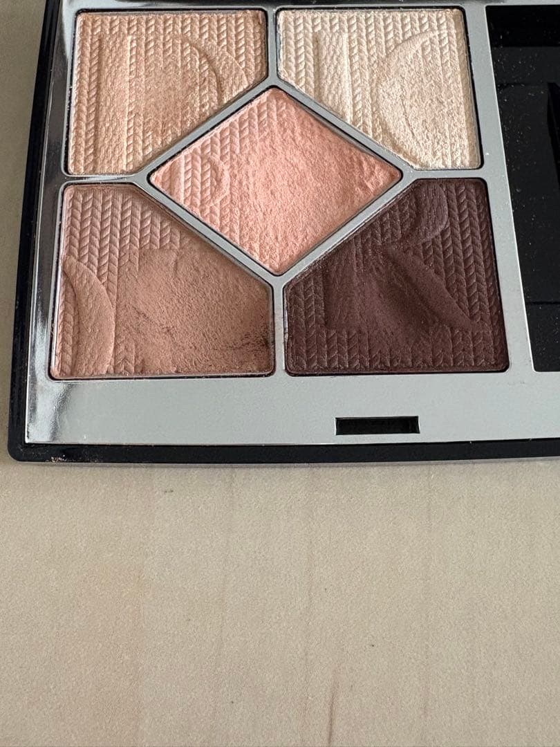 DIOR⭐︎サンク クルール クチュール 523 ベージュ クチュール限定色