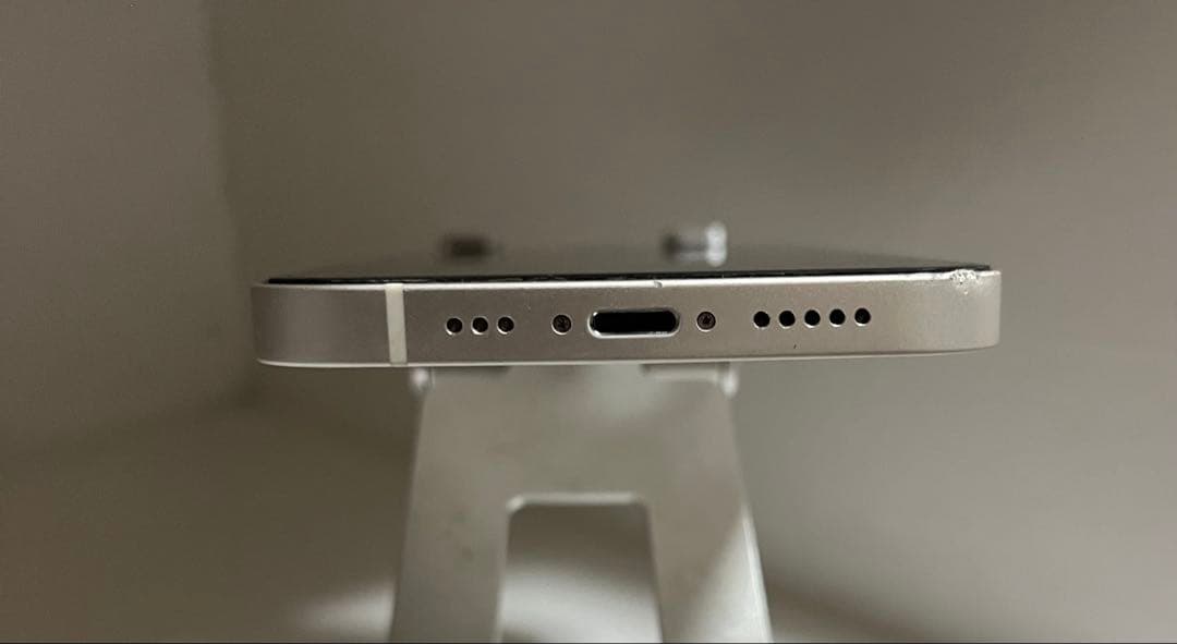 【Apple iPhone 12】ホワイト64GB 本体