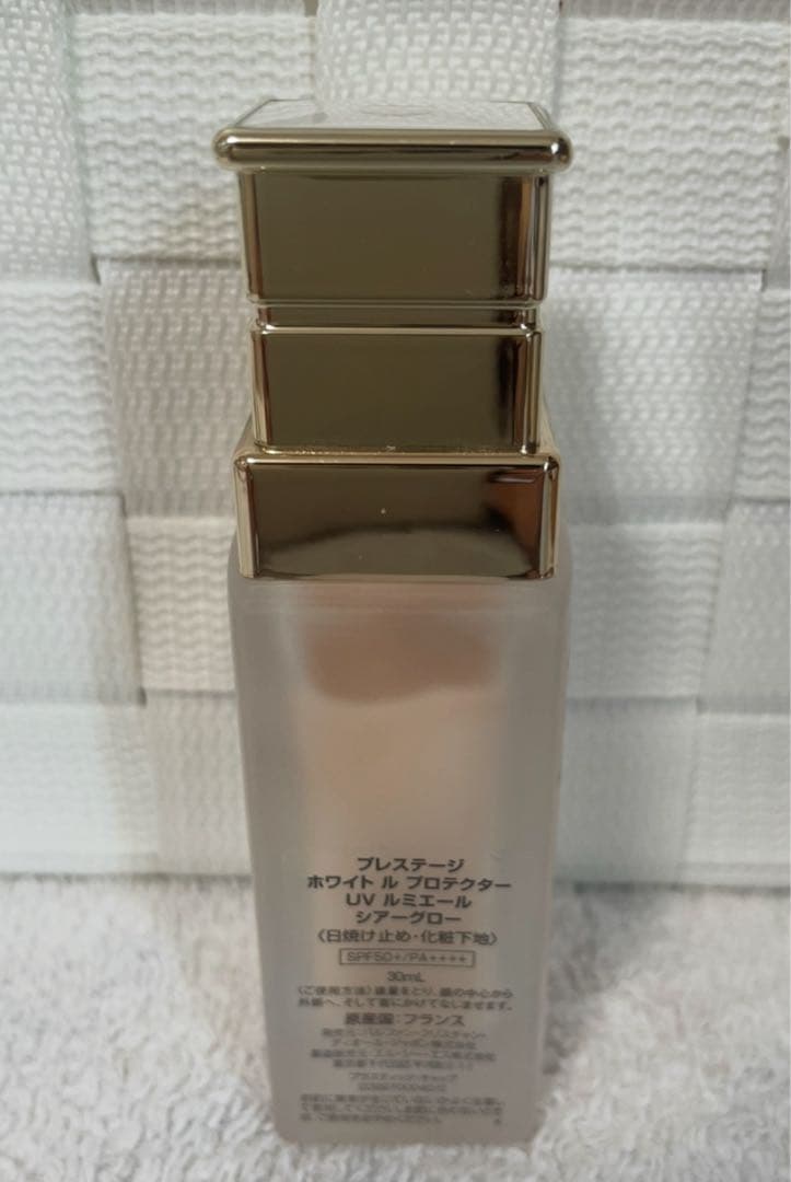 Dior Prestige 日焼け止め SPF50+ PA++++