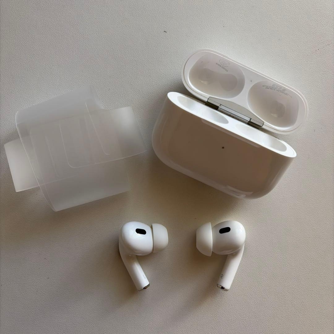 AirPods Pro 第2世代 Lightning（箱・付属品あり）