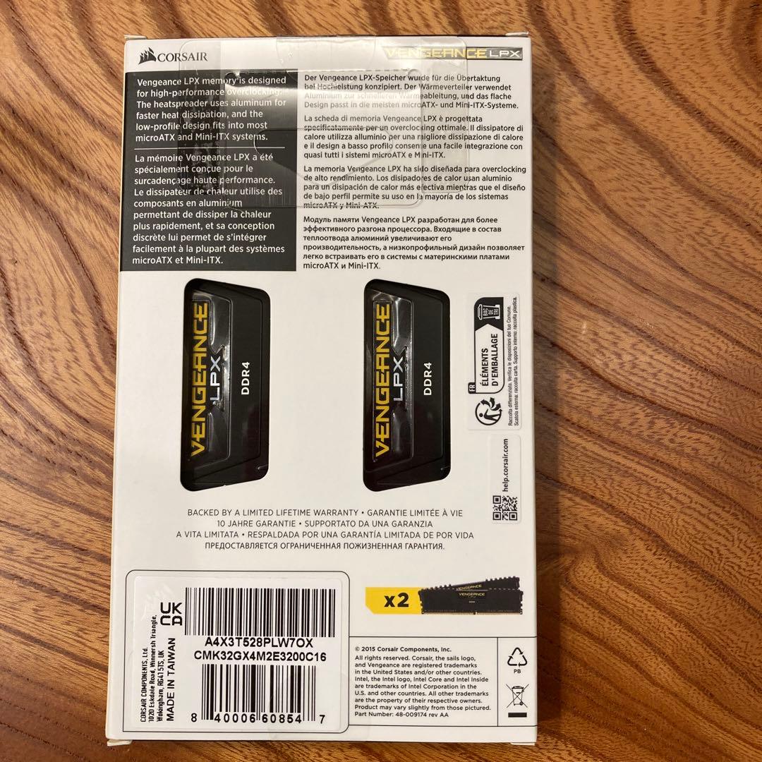 メモリー CORSAIR VENGEANCE LPX 32GB DDR4 3200MHz