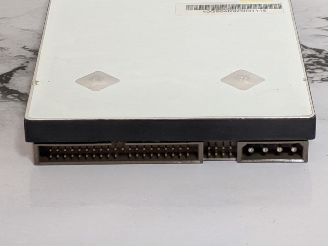 内蔵型SSD Seagate Hard Disk Drive ???