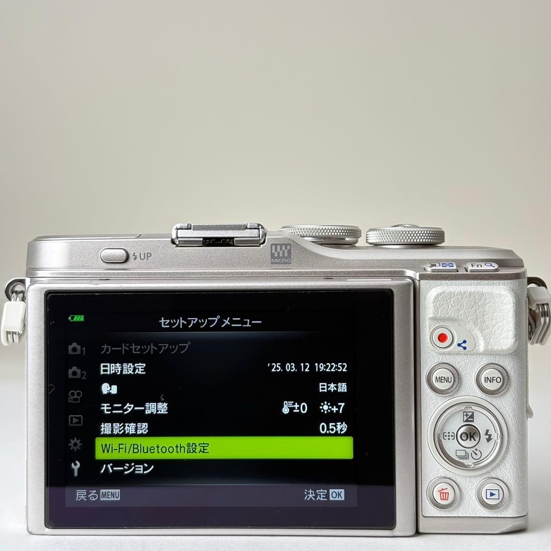 Wi-Fi搭載 OLYMPUS E PL-10オリンパス ペン ダブルレンズ♪
