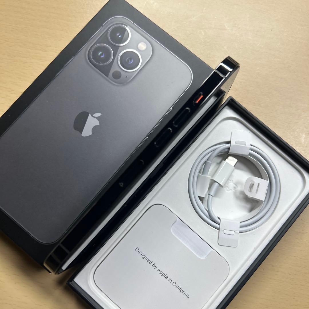 iPhone13 Pro 256GB SIMフリー　割れなし