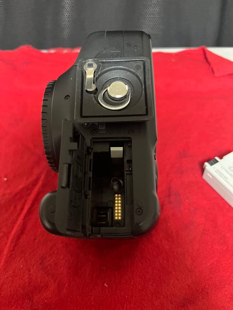Canon EOS Kiss X4 ボディ 動作確認済み 現状品