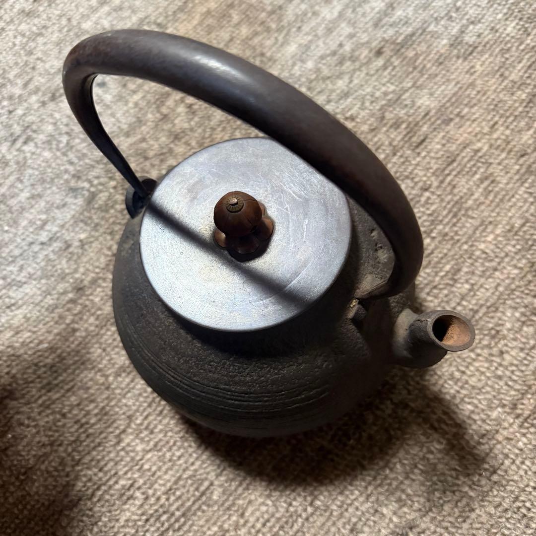 鉄瓶　鉄器　 アンティーク　骨董品　レトロ　鉄びん　茶道具